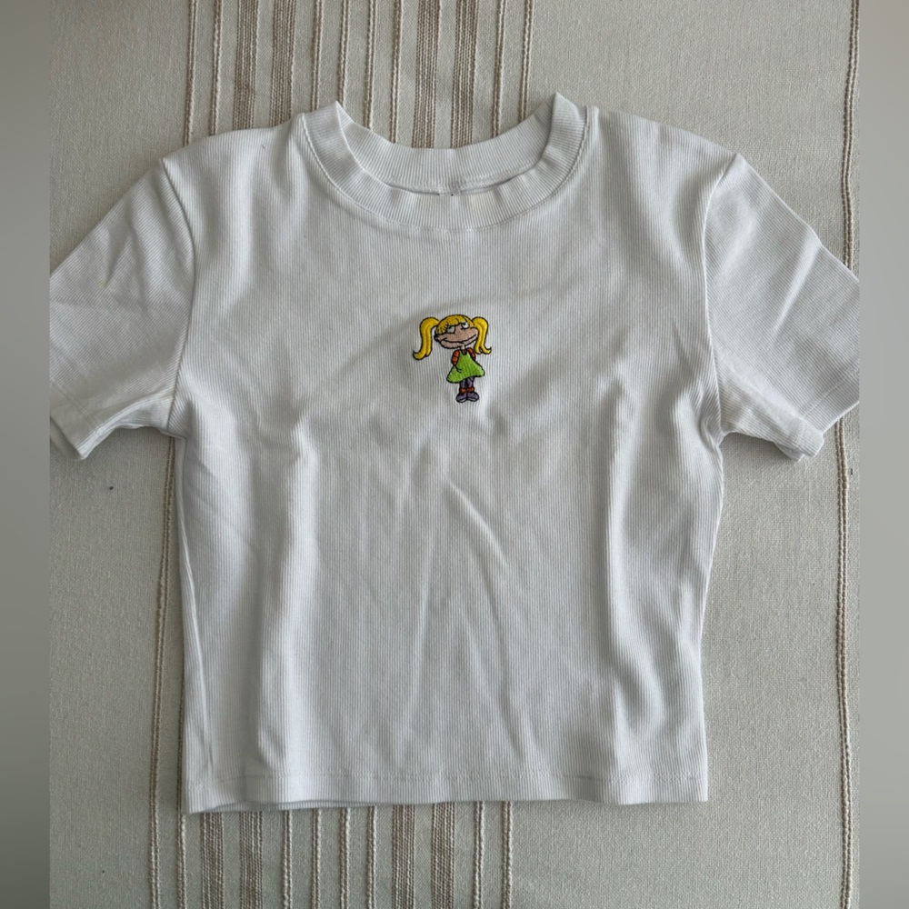 White top with rugrats character